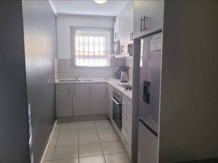 2 Bedroom Property for Sale in Delro Park Western Cape